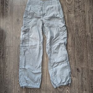 Abercrombie & Fitch Light Gray Cargo Pants - Casual Utility